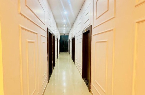 Haidargarh Hotel | Narayan Square