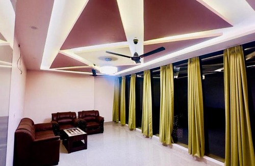 Haidargarh Hotel | Narayan Square