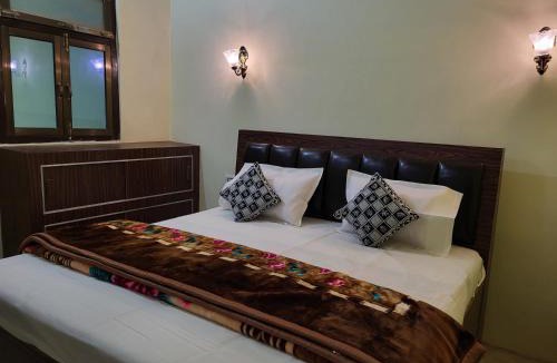 Faizabad Hotel | Narayan stay Guesthouse