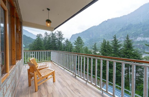 Model Town Hotel | Nature crest inn Manali Old Manali