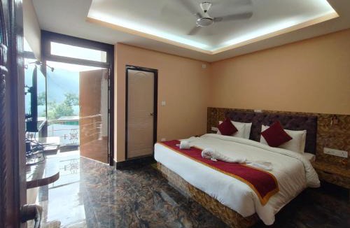 Rishop Hotel | Nature Nest's Resort