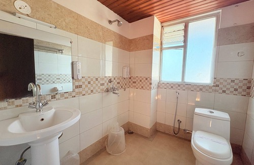 Darjeeling Hotel | Near Mall Rd Hotel Himalayan Retreat