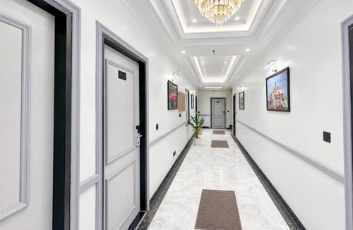 Faizabad House | NEAR SHREE RAM JANM BHOOMI - HOTEL SHREE RR - Wi-Fi - Parking- Luxury Rooms - Best Family Hotel In Ayodhya