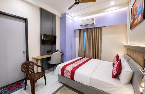 Faizabad House | NEAR SHREE RAM JANM BHOOMI - HOTEL SHREE RR - Wi-Fi - Parking- Luxury Rooms - Best Family Hotel In Ayodhya