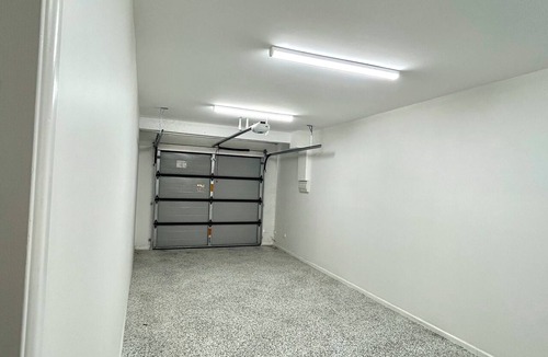 Taringa House | New 4BR 3Bath Duplex/Train station/Modern Comfort