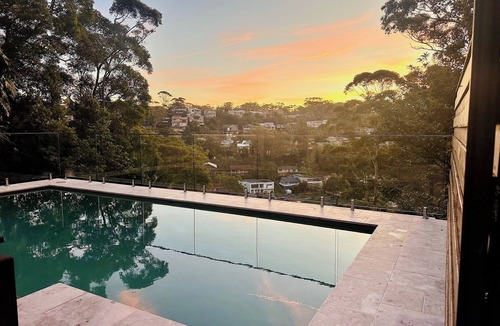 Terrigal House | New 5 Bed Terrigal Home with Ocean Views, Pool, and Games Room. 700m to Beach.