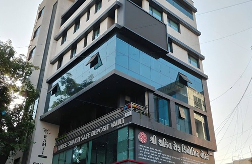 Surat Apartment | Nirrtul Platinum 1BHK Apartment Cozy & Quite