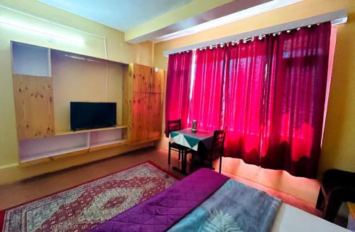 Vashist Hotel | Nirvana hotel , near by hot springs in manali bashisht