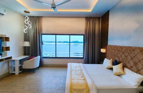 Varanasi House | Nirvana Riverview Suites