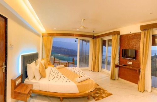 Medha Resort | Nisarga Lake Resort Tapola