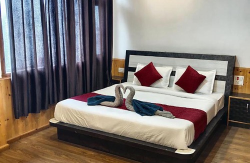 Kufri Villa | NORVIN Whispering Cedar Villa Kufri