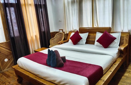 Kufri Villa | NORVIN Whispering Cedar Villa Kufri