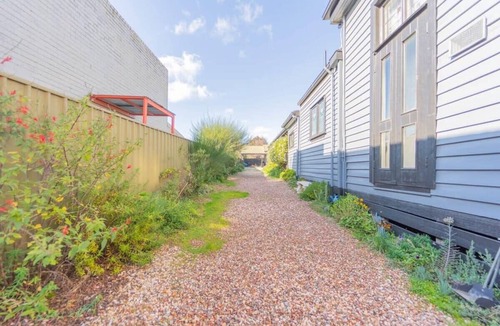 White Hills Apartment | Nouvelle Studio Near Bendigo CBD
