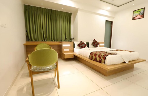 Rajkot Hotel | Nova Yashraj Hotel