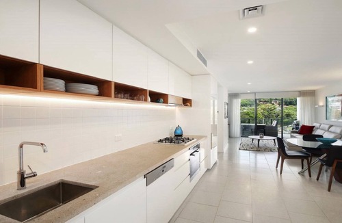 Terrigal Apartment | OCEAN LANE | Short walk to beach | Accom Holidays