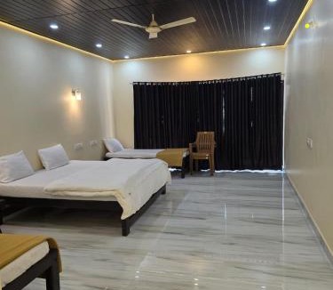Murudeshwara Hotel | Ocean Mist Beach Homestay
