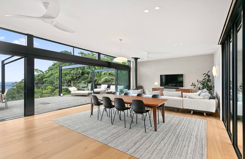 Stanwell Park House | Ocean View Escarpment Escape - Beach and Bush Holidays in Style