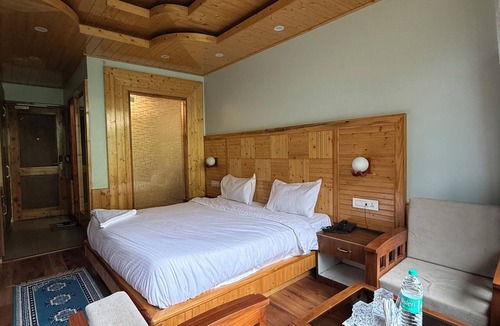 Khattalwada Hotel | Old Manali Retreat