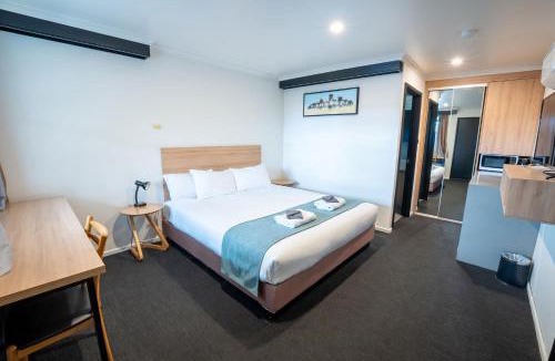 Prospect Hotel | Olde Tudor Hotel