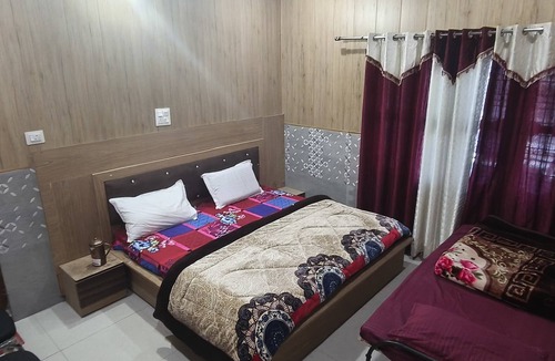 Kharsali Hotel | Omji - Kalindi Seva Sadan