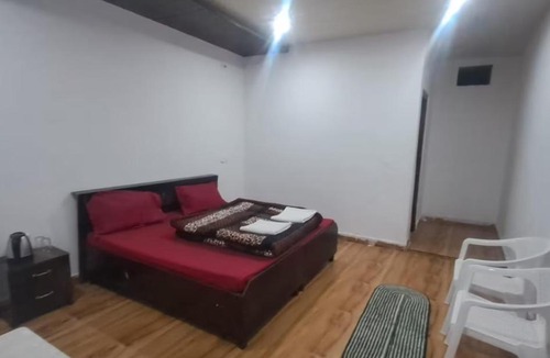 Kharsali Hotel | Omji Niwas - Swastik