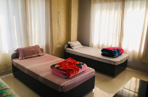 Siliguri Apartment | Osho Sumeru Homestay W Veg Wifi Parking