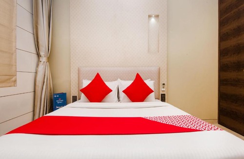 Nerul Hotel | OYO 8069 Hotel Pratiksha Residency