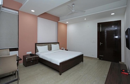 Charbagh Hotel | OYO Hotel Anusuiya Palace