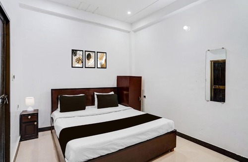 Faizabad Apartment | OYO Hotel O Ayodhya Dham Bus Terminal Formerly Om Palace