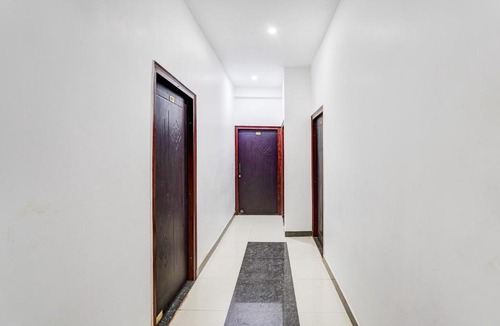 Faizabad Apartment | OYO Hotel O Ayodhya Dham Bus Terminal Formerly Om Palace