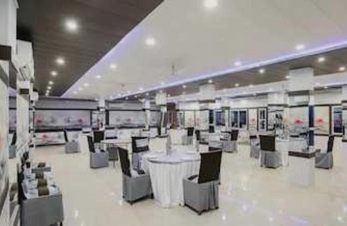 Satna Hotel | OYO Hotel Z Inn & Restaurant