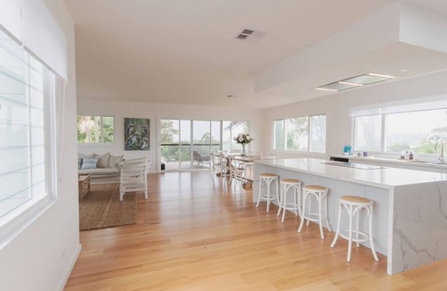 Mollymook Beach House | Palm Tree Retreat in Mollymook
