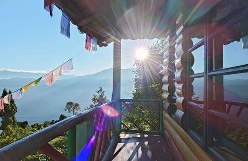 Rishop Hotel | Paradise Homestay