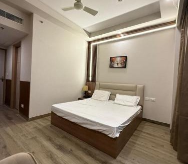 Greater Noida Hotel | Paradise stay