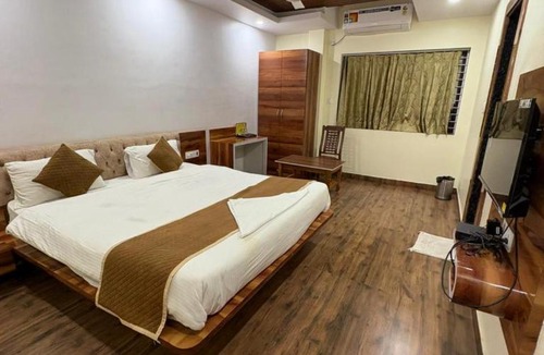 Ranchi Bed & Breakfast | Pari Shree Hotel And Banquet