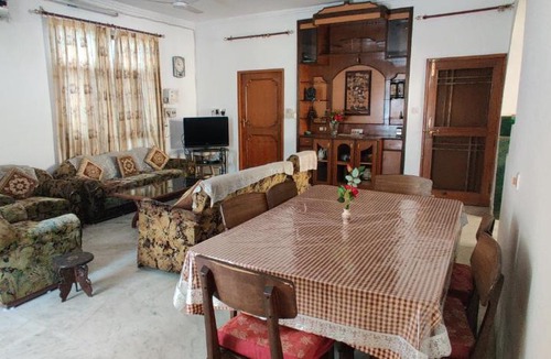 Gomti Nagar Apartment | Park View