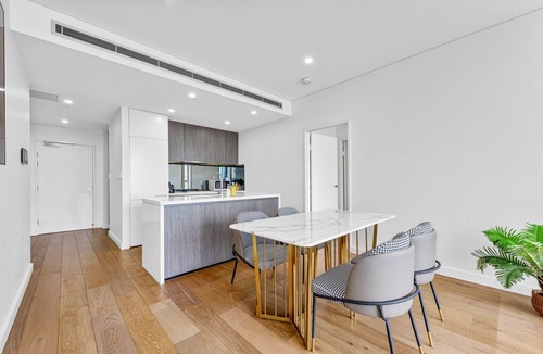 Zetland Apartment | Park-View Serenity: 2BR Waterloo Retreat with Modern Flair