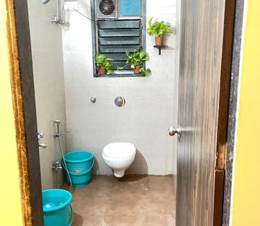 Goregaon East House | Peaceful