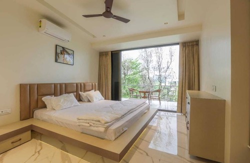 Igatpuri Villa | Pearl Drops Villa – Luxury Poolside Retreat Perfect for Parties & Getaways