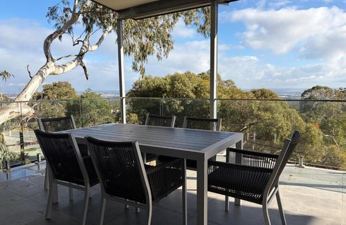 Gooseberry Hill House | Perth Hills Retreat