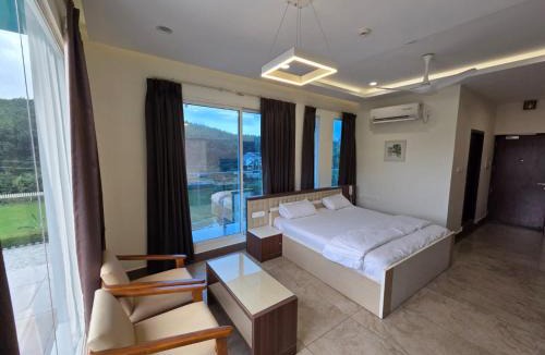 Perumbavoor Cabin | PetRose Business Hotel