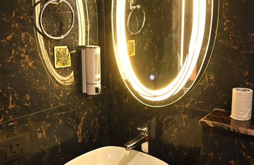Civil Lines Hotel | Picasso