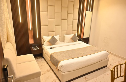 Civil Lines Hotel | Picasso