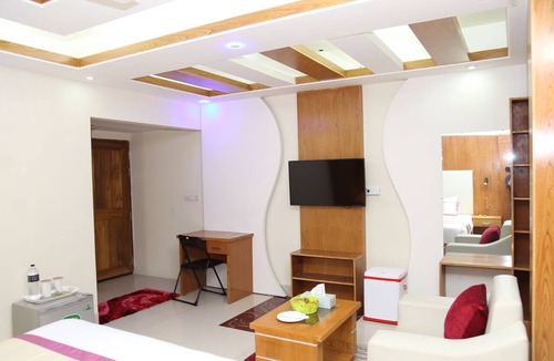 Uttara Hotel | Platinum Hotel Ltd