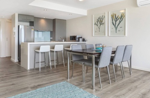 Lorne Apartment | Point Grey Apartment 13