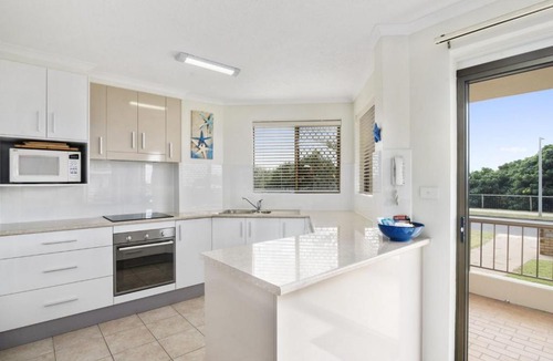 Bilinga House | POINTVIEW LODGE, UNIT 1