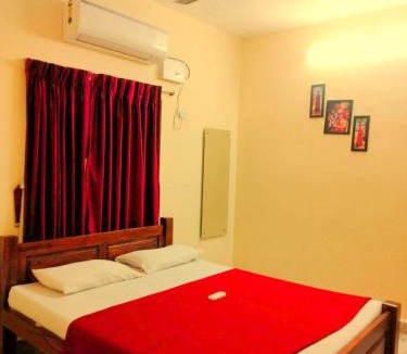 Kalapettai House | Pondy Prince Villa - Group Stay with Parking in Central Location