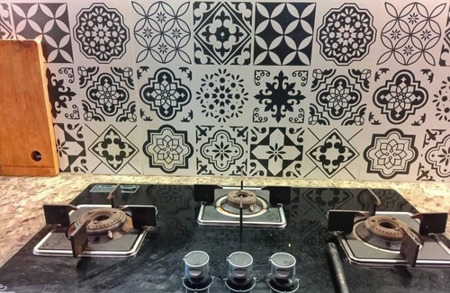 Allahabad Apartment | Premium 2BHK -AC-55” TV-Fridge-Mixer-Micro-Kitchen