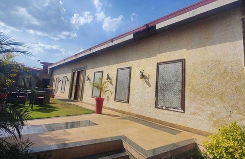 Bedla House | Premium Poolside Luxury Suite Nature Retreat