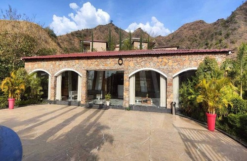Bedla House | Premium Poolside Luxury Suite Nature Retreat
